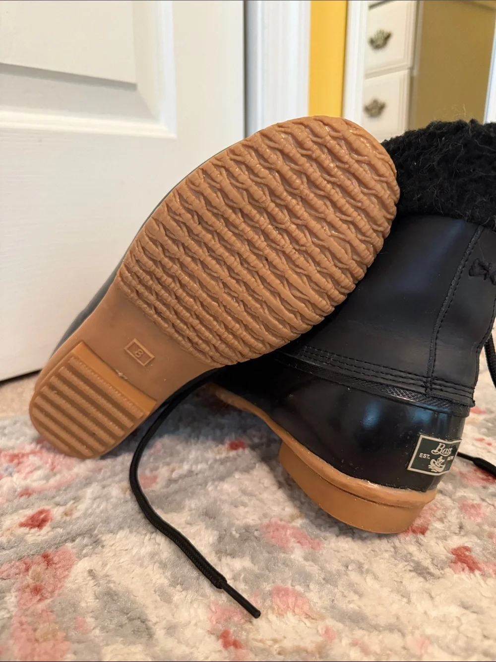 G.H. Bass & Co. Black Lace-Up Faux-Fur Trim Duck Boots